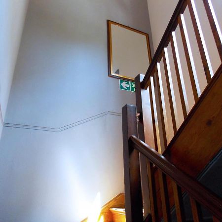 Trap Houz Backpackers Hostel Kaapstad Buitenkant foto