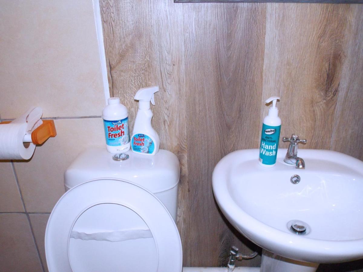 Trap Houz Backpackers Hostel Kaapstad Buitenkant foto