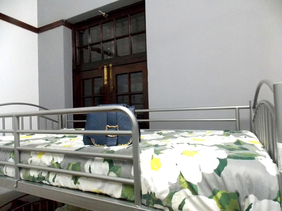 Trap Houz Backpackers Hostel Kaapstad Buitenkant foto